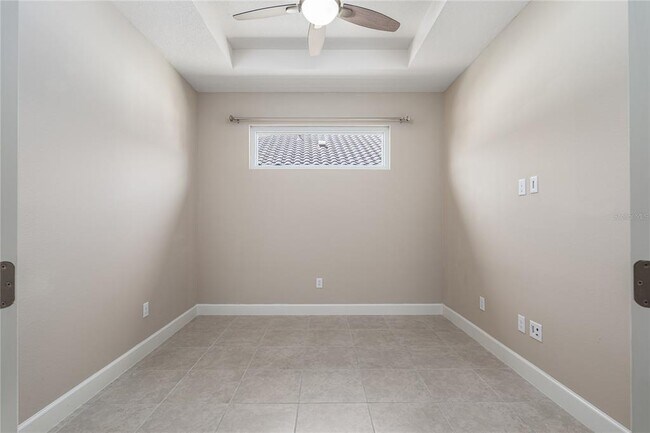 Building Photo - 10413 Highland Park Pl