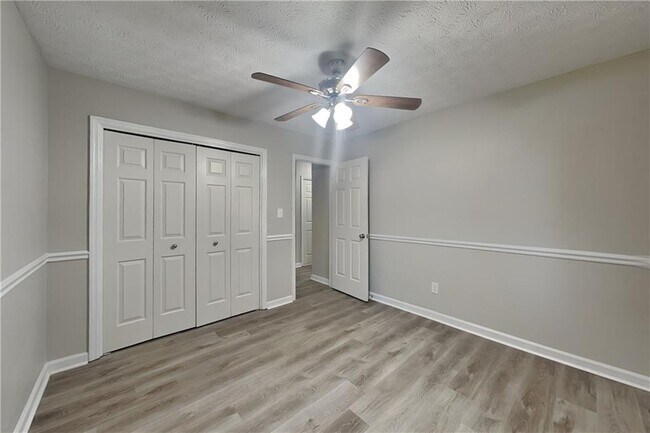 Building Photo - 20 Tracey Ln
