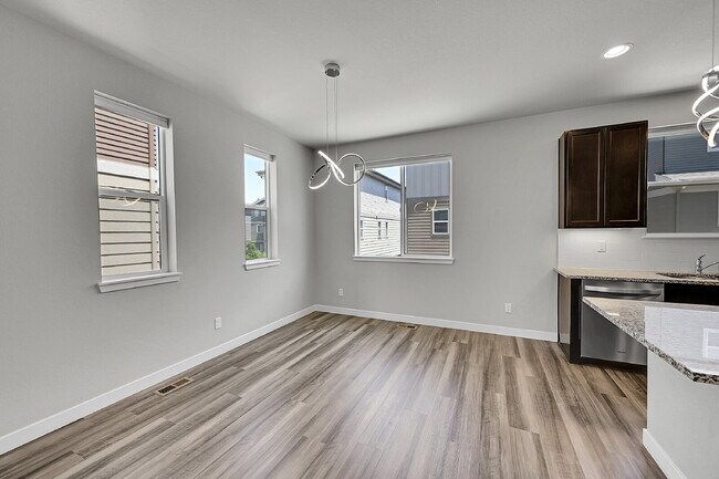 Building Photo - $2,775 - 3 Bed, 2.5 Bath Home in Aurora wi...