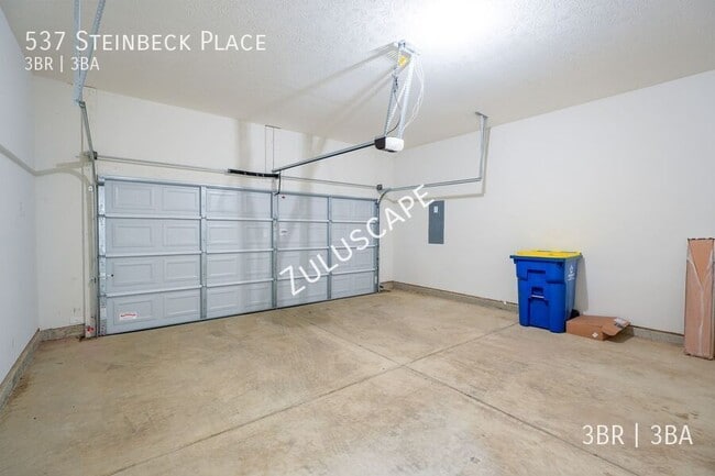 Building Photo - 537 Steinbeck Pl