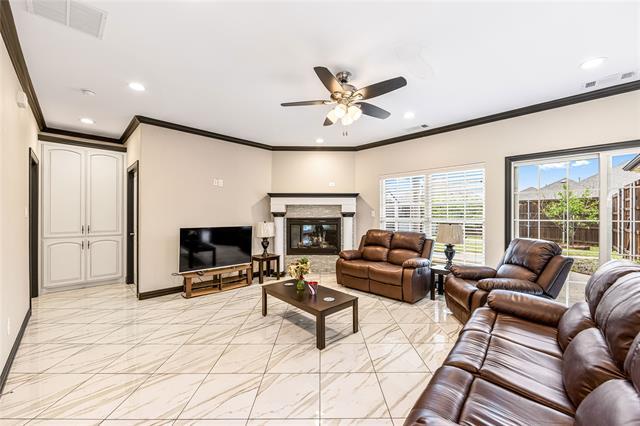 Building Photo - 5602 Willowbrook Dr