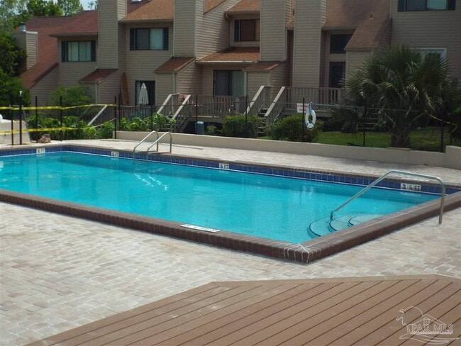 Building Photo - 923 Brookside Pl