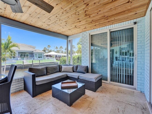 Building Photo - 620 W Palmetto Park Rd