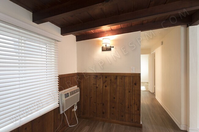 Building Photo - Point Loma - Beautiful Two Bedroom with 2 ...