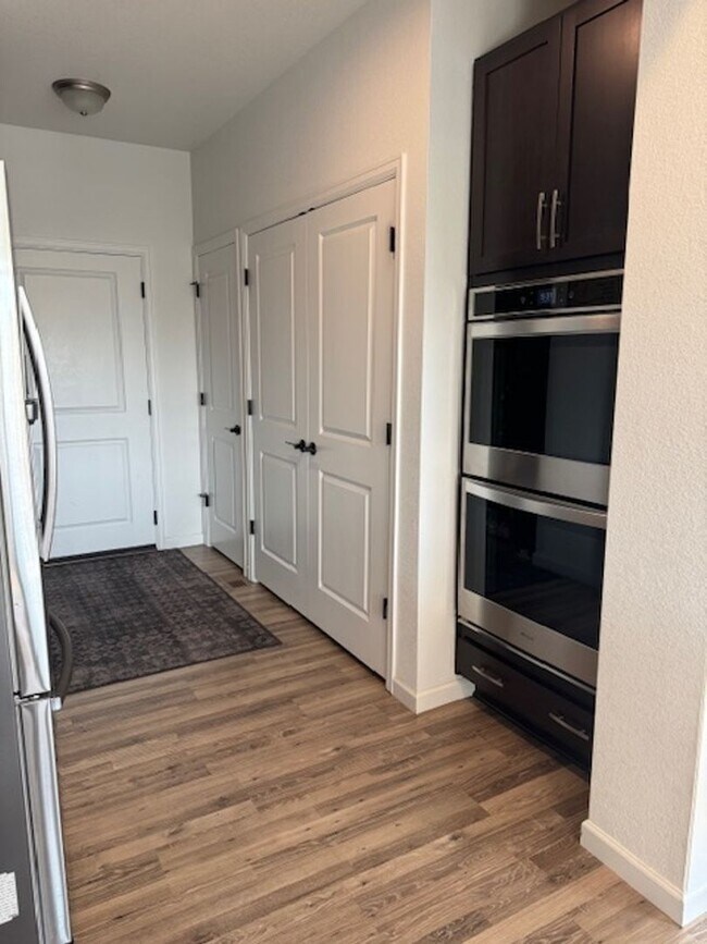 Building Photo - New 3BR Townhome in Mitchell Creek Canyon ...