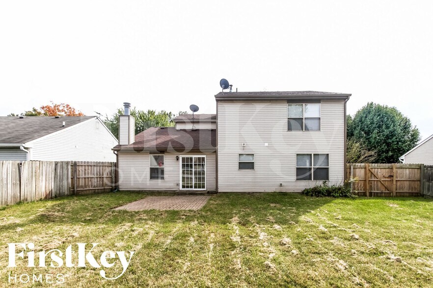 Building Photo - 746 Apple Ln