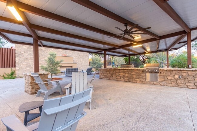 Building Photo - 2425 W Bronco Butte Trl