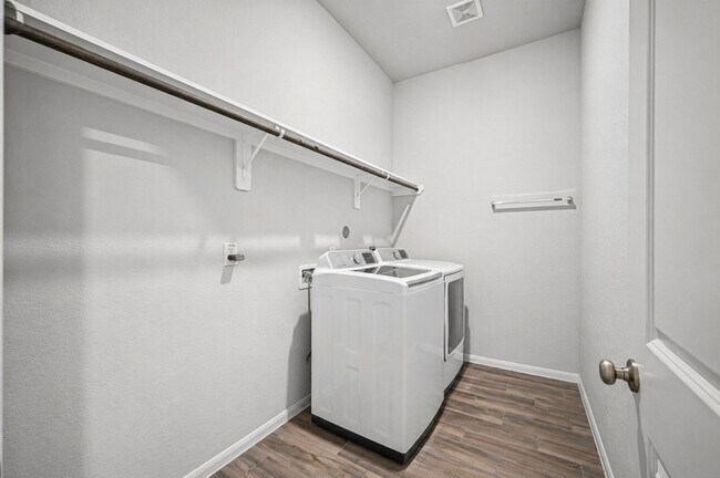 Building Photo - 7718 Millstone Trl Ln