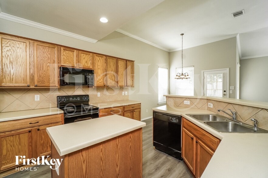 Building Photo - 146 Bentwood Ranch Dr