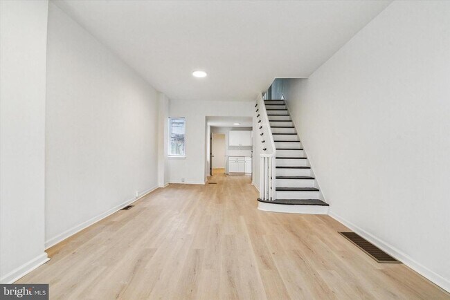 Building Photo - 2508 N Sartain St