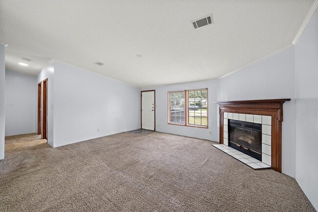 Building Photo - 16504 Brittany Way