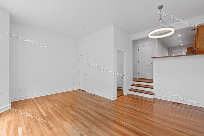 Building Photo - Bright & Beautiful Condo w/ Dual Primary Bedrooms, Walk-In Closets, Garage & A/C~ Located in NE P...