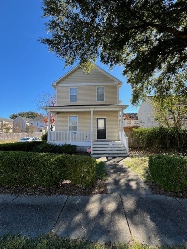 Building Photo - Lovely Home in the Love Grove subdivision!