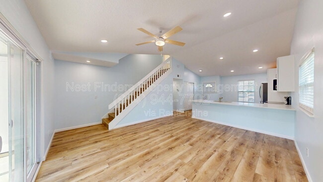 Building Photo - 450 Aquatic Dr