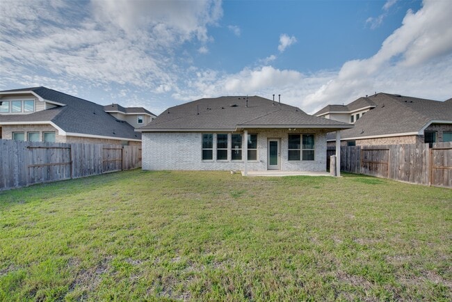 Building Photo - 8806 Spinning Mill Dr