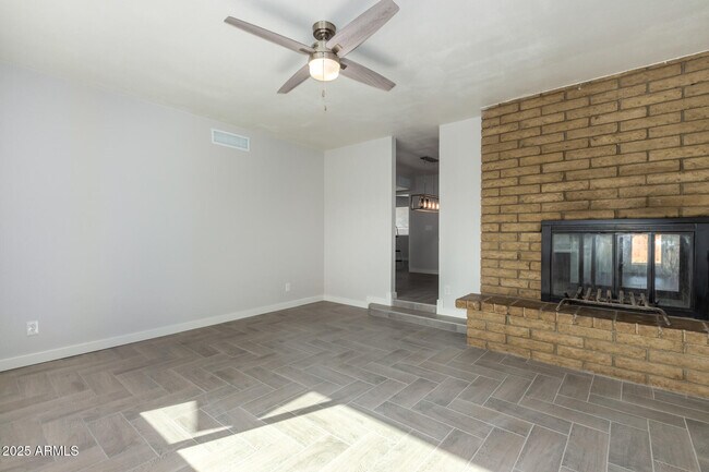 Building Photo - 1308 S Polly Ann Dr