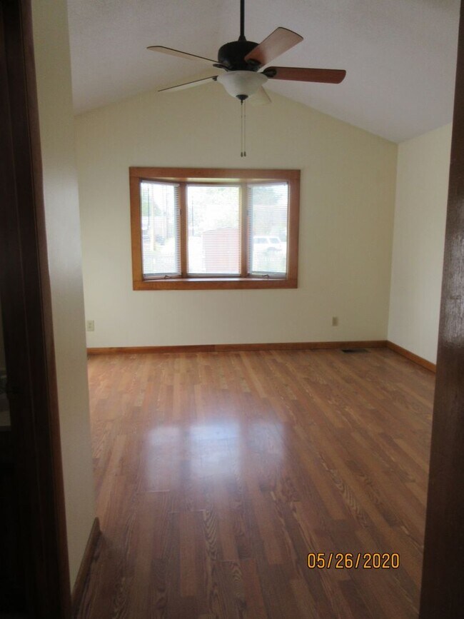 Building Photo - 1513 Runnion Ave