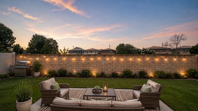 Building Photo - Stunning 4-Bed, 2.5-Bath Home with Outdoor Oasis in Riverside