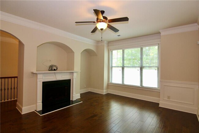 Building Photo - 1660 Jardin Ct
