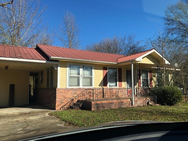 Building Photo - 764 Hopkins Dr