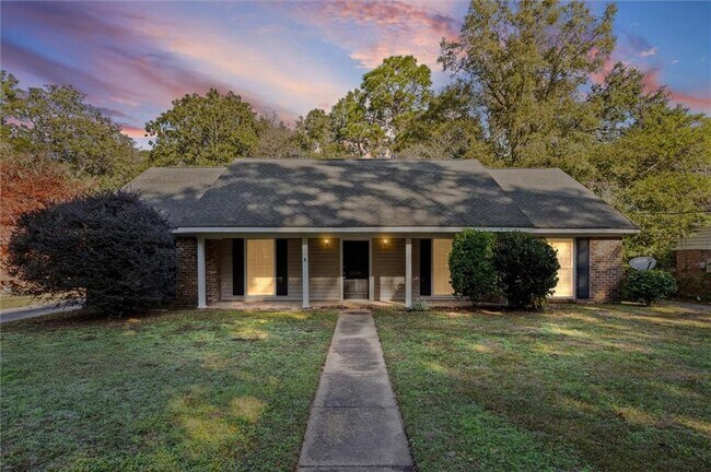 Building Photo - 5510 Gaillard Dr