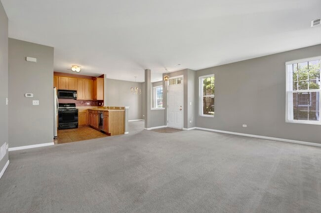 Building Photo - 1574 Millbrook Dr