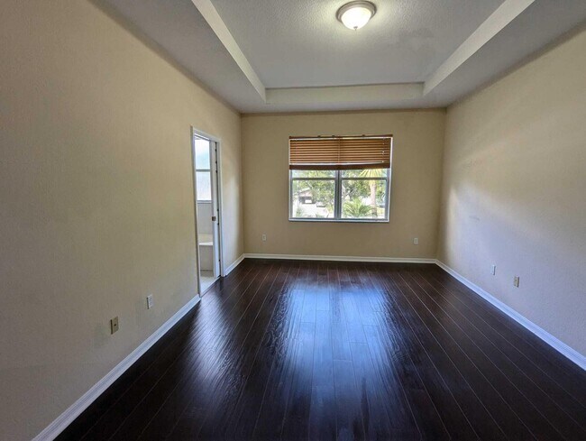 Building Photo - 5162 White Oleander