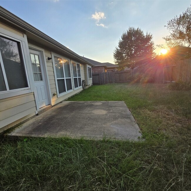 Building Photo - 7010 Windy Run Ct