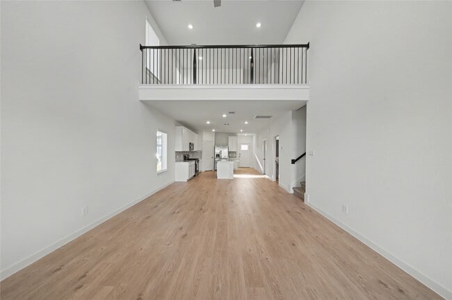 Building Photo - 4307 Camden Lakes St