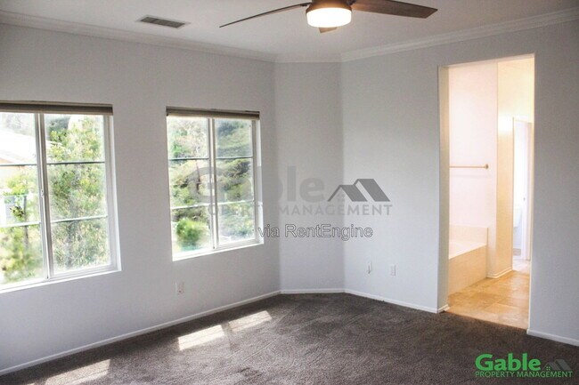 Building Photo - 24210 Amaryllis Ct