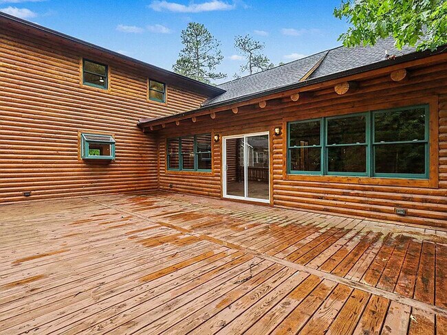 Building Photo - Earn Wealth While Leasing – Like a Homeowner – Lease to Own