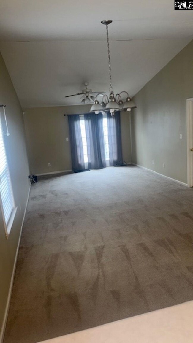 Building Photo - 151 Larkspur Ln