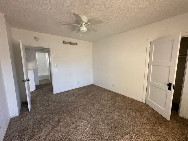 Building Photo - 417 S Richmond Rd