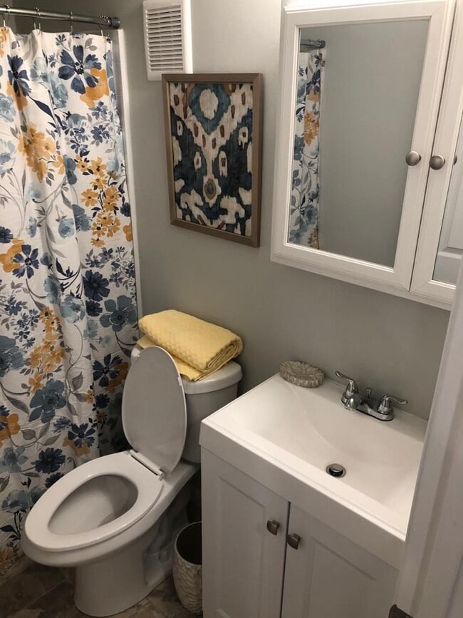 Floorplan - The Glen Burnie - Cozy Studio Apartments