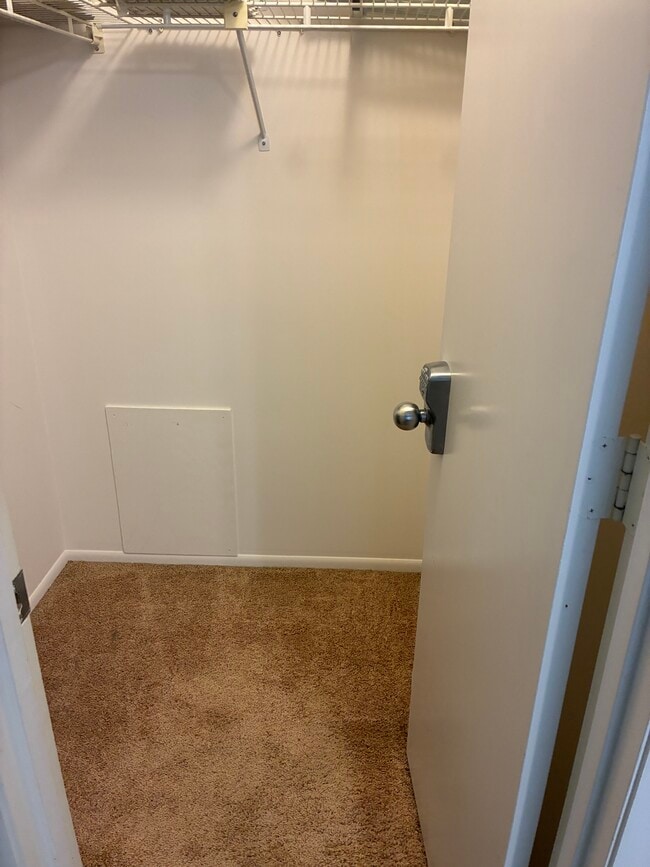 Building Photo - 31 Plantation Dr