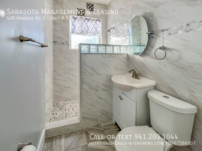 Building Photo - 408 Armada Rd S