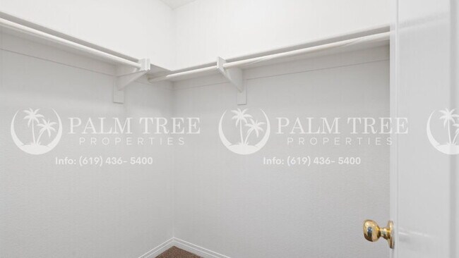 Building Photo - 807 Via Bahia