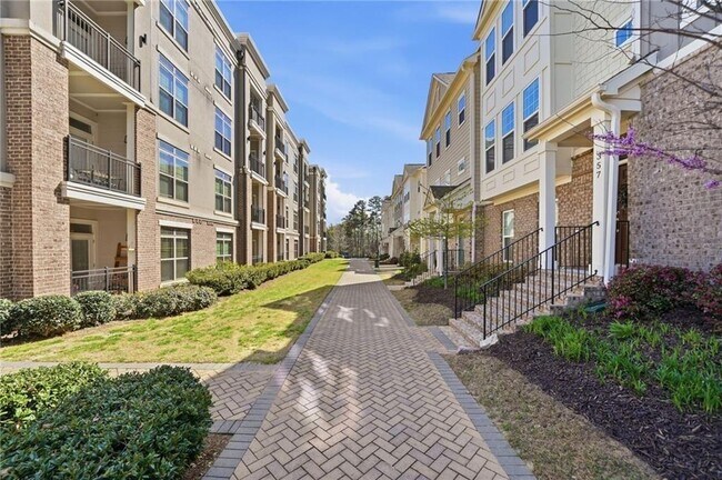 Building Photo - 361 Watson Ave