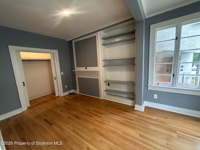 Building Photo - 634-634 N Irving Ave