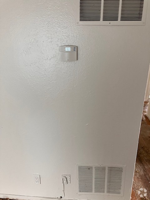 living room heater unit - 313 Utah St