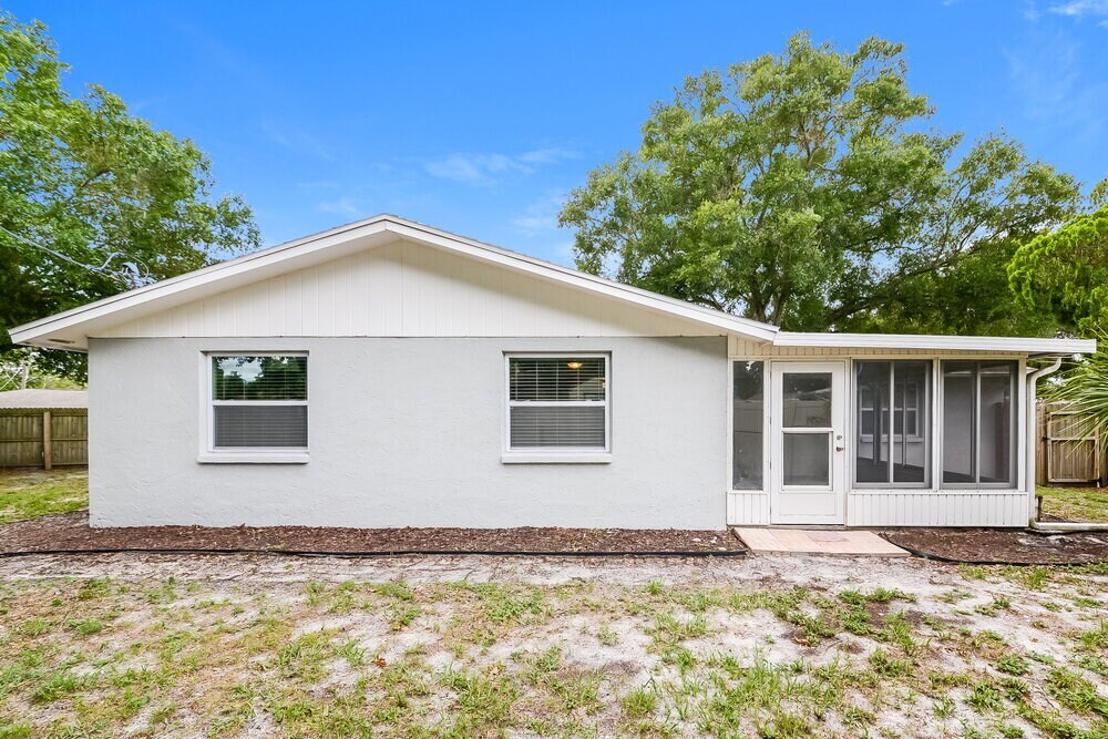 Building Photo - 5009 Silk Oak Dr
