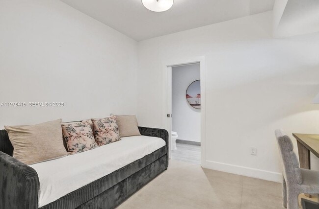 Building Photo - 5735 N Bay Rd