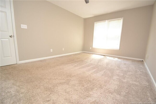 Building Photo - 804 Curtiss Dr