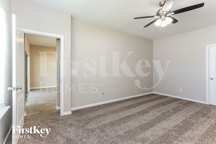 Building Photo - 1633 Mathews Manor Dr