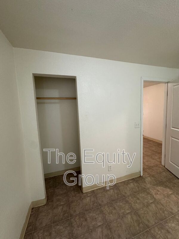 Building Photo - 32606 Rd 124