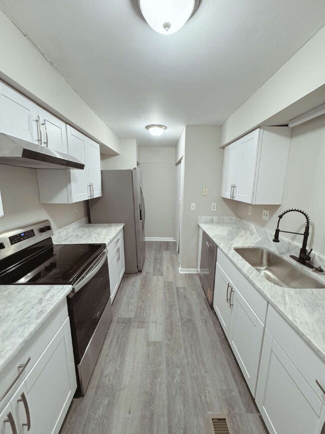 Building Photo - 2525 Terrace Trail