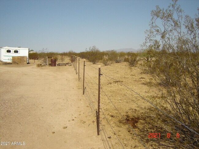 Building Photo - 51504 W Donald Dr