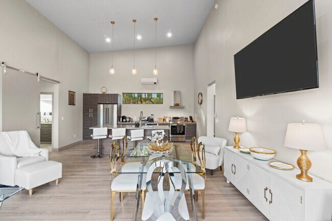 Building Photo - 60 Moondance Ln