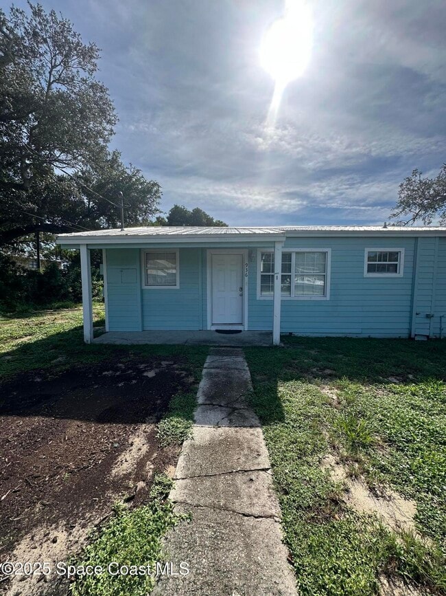 Primary Photo - 936 Louisiana Ave