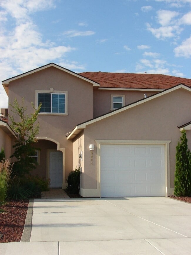 Building Photo - 9904 Mia Ln